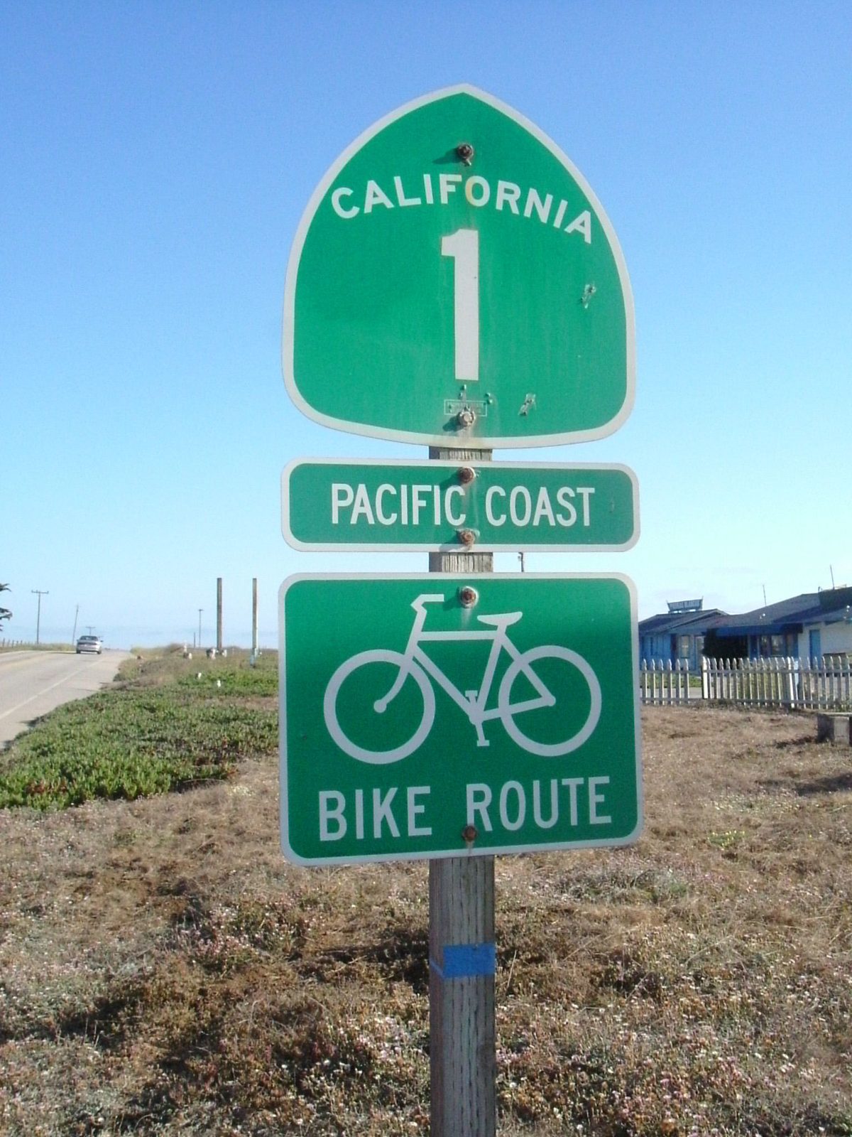 A California 1 Pacific Coast Bike Route sign