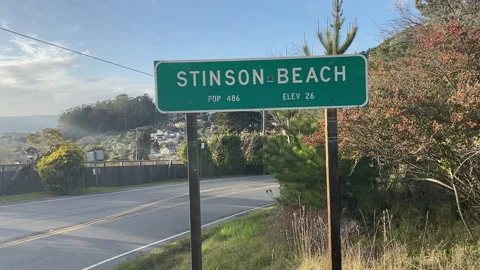 Stinson Beach green highway sign
